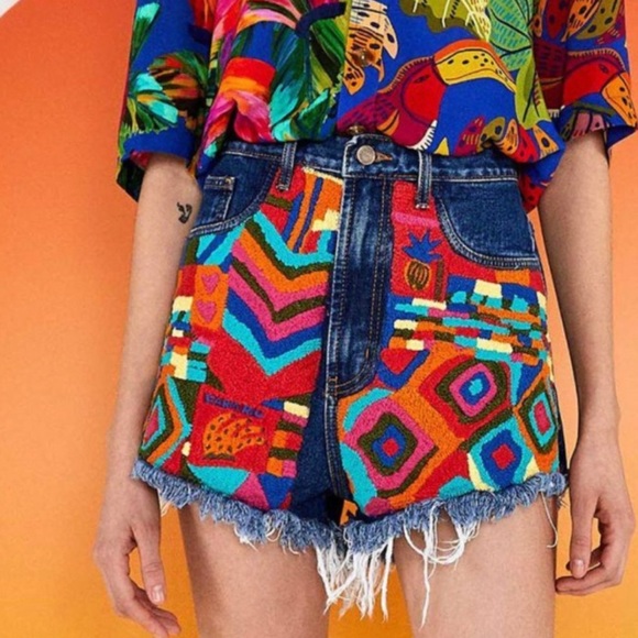 FARM Rio Pants - Farm Rio Patches High Rise Denim Shorts
